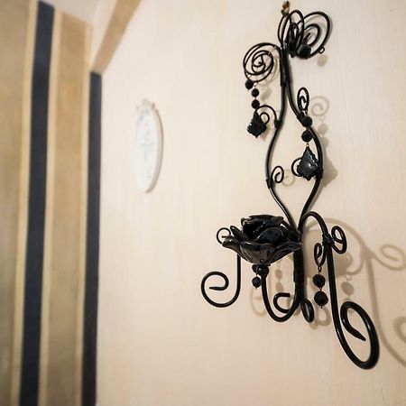Un Ospite A Fontania Bed and Breakfast Gaeta Buitenkant foto