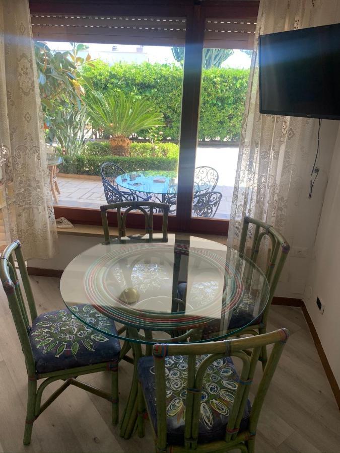 Un Ospite A Fontania Bed and Breakfast Gaeta Buitenkant foto