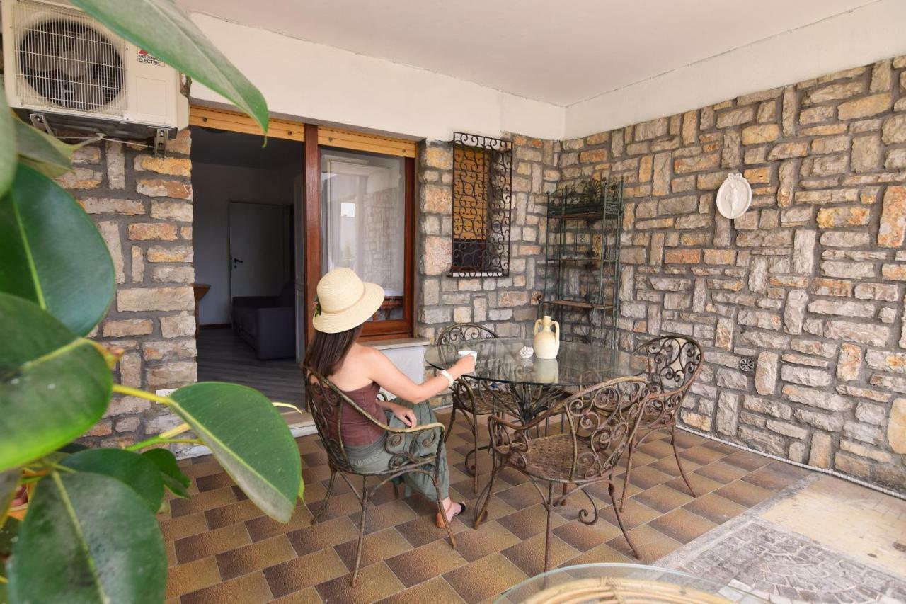Un Ospite A Fontania Bed and Breakfast Gaeta Buitenkant foto