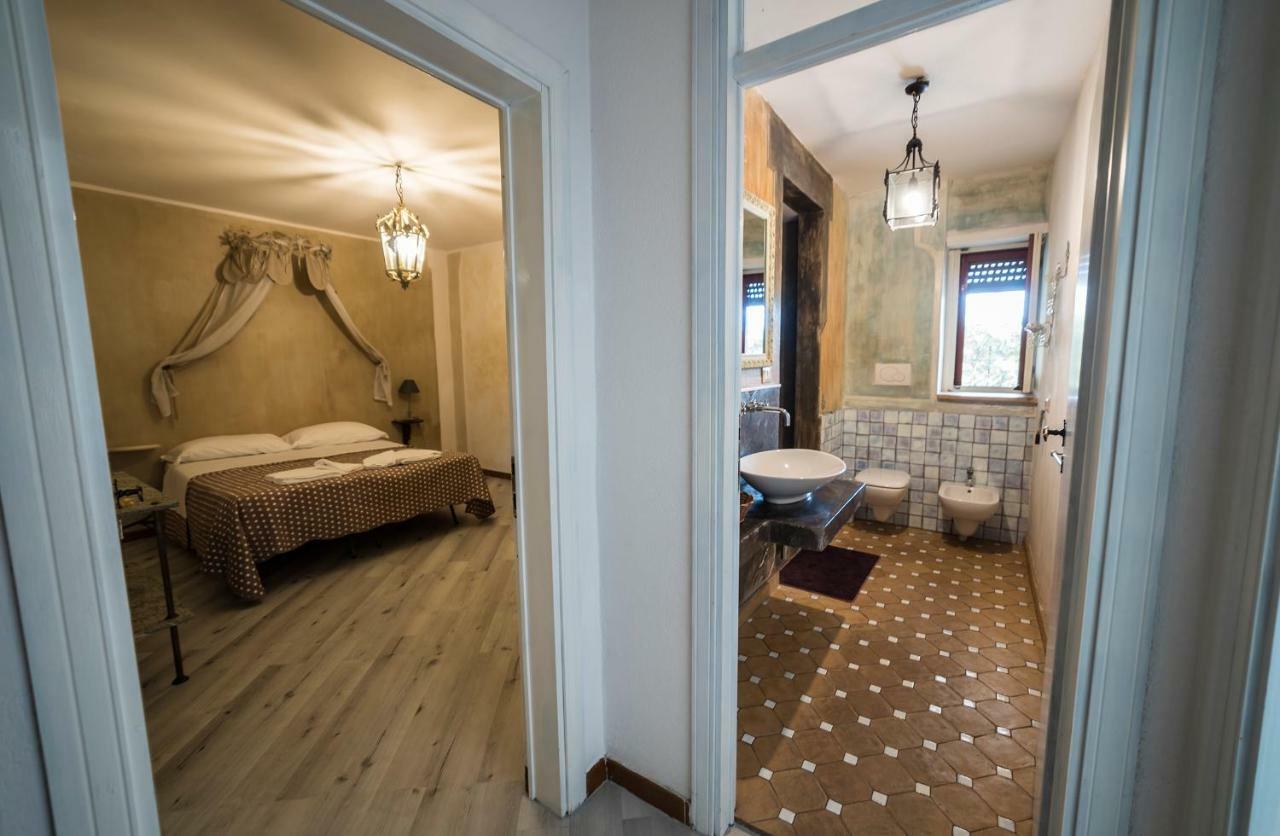 Un Ospite A Fontania Bed and Breakfast Gaeta Buitenkant foto
